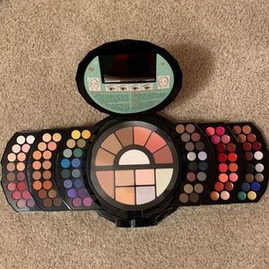 Sephora Makeup Igloo NEW